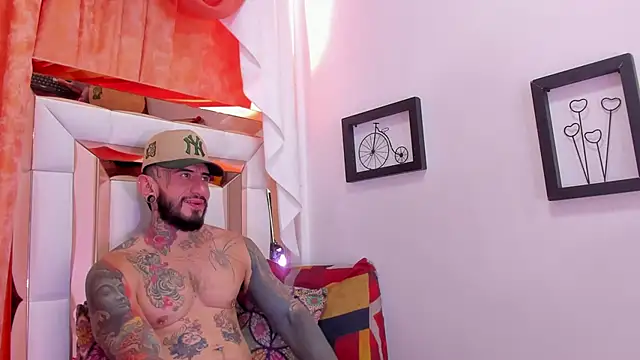 dilan scootk  online show from 03-31-26, 07:36