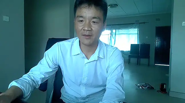 kisstoyousoon2024 online show from 03-15-25, 12:34