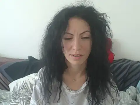 Emmatoo online show from 06-14-26, 09:11