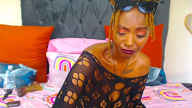 SAVAGExBOO online show from 02-25-25, 06:03