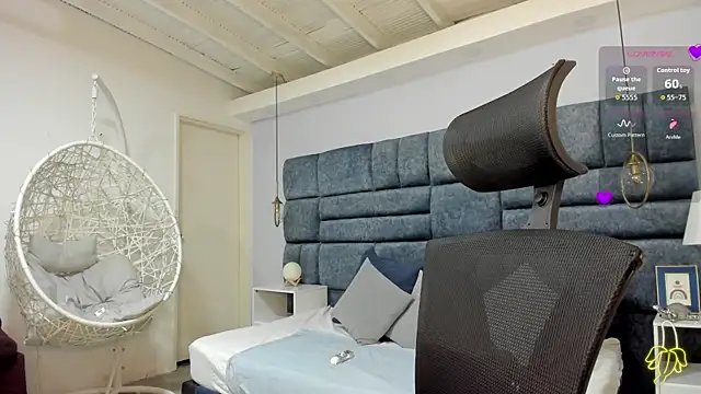 Snapshot of sofia_samuels chatting on 11-20-25, 03:50 sofia samuels online show from 11-20-25, 03:50