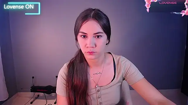 Snapshot of sashaHarding11 chatting on 02-03-26, 08:14 sashaHarding11 online show from 02-03-26, 08:14