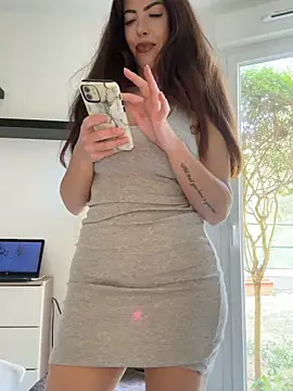 Eyline online show from 04-19-26, 08:46