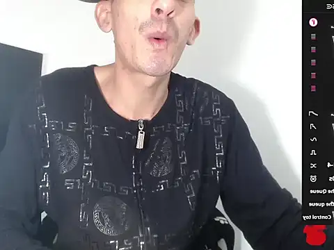 Snapshot of trebollhht chatting on 01-14-25, 05:51 trebollhht online show from 01-14-25, 05:51