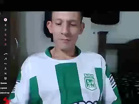 Snapshot of trebollhht chatting on 01-26-25, 02:35 trebollhht online show from 01-26-25, 02:35