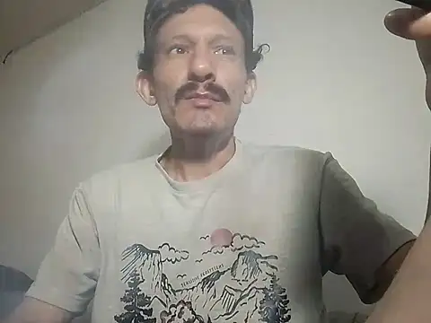 Snapshot of trebollhht chatting on 09-10-25, 01:05 trebollhht online show from 09-10-25, 01:05