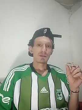 Snapshot of trebollhht chatting on 09-13-25, 09:03 trebollhht online show from 09-13-25, 09:03