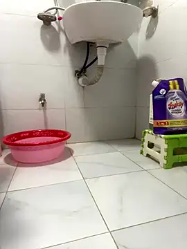 -SingleMom- online show from 09-18-25, 04:25