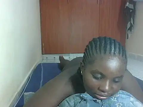 hotebbbyy online show from 04-15-26, 07:59