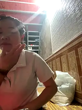 Hellen 111 online show from 12-14-25, 03:28