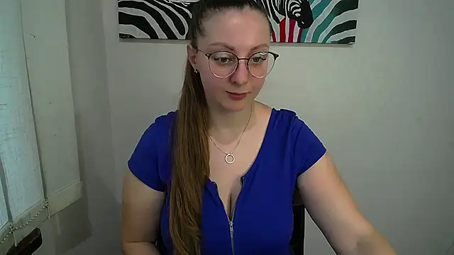 Snapshot of _Annabelle_Lee chatting on 11-23-25, 08:36 Annabelle Lee online show from 11-23-25, 08:36