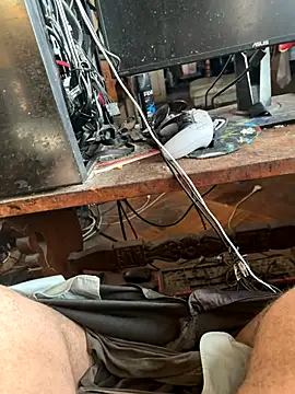 hairyhulk online show from 10-26-25, 10:04