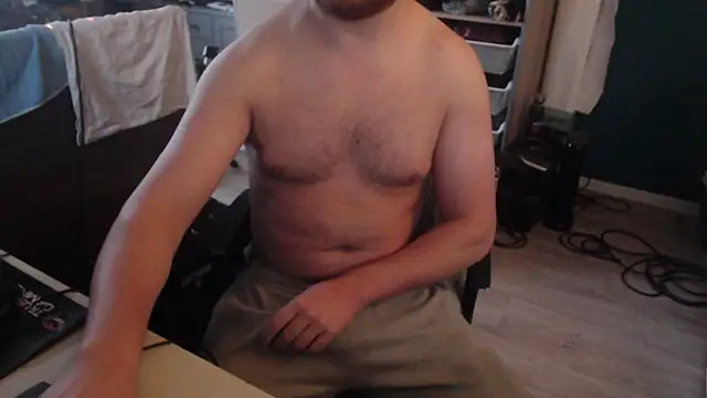 Snapshot of 050kek2 chatting on 12-21-24, 10:39 050kek2 online show from 12-21-24, 10:39