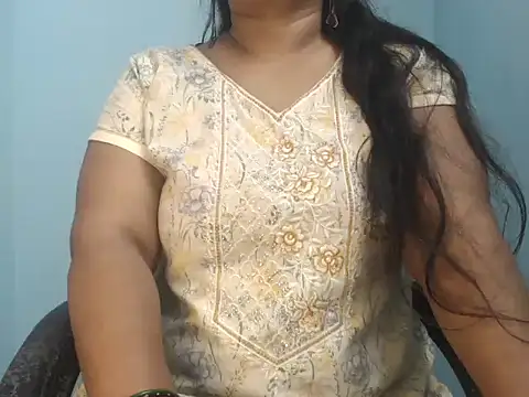 Snapshot of sapna-ji chatting on 01-05-25, 08:11 sapna-ji online show from 01-05-25, 08:11