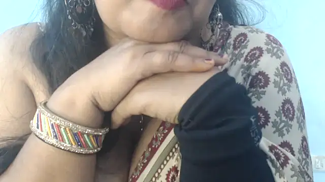 Snapshot of sapna-ji chatting on 03-10-25, 08:37 sapna-ji online show from 03-10-25, 08:37