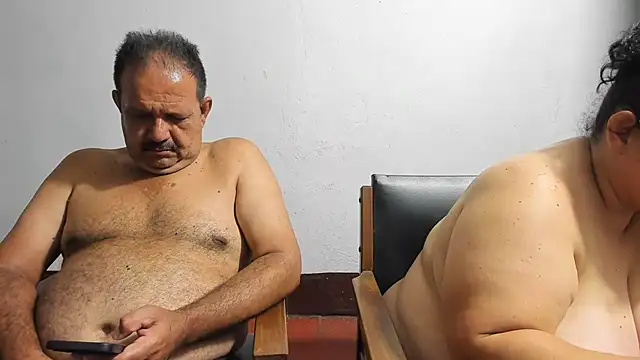 tetasgrandes karol online show from 04-22-26, 04:59