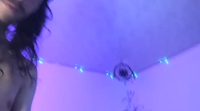 Snapshot of Dear-Venus chatting on 01-10-25, 12:06 Dear-Venus online show from 01-10-25, 12:06