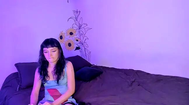 Snapshot of Dear-Venus chatting on 01-31-25, 10:21 Dear-Venus online show from 01-31-25, 10:21