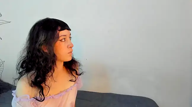 Snapshot of Dear-Venus chatting on 02-09-25, 10:43 Dear-Venus online show from 02-09-25, 10:43