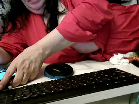 Snapshot of WHITEDAROSE chatting on 01-20-25, 05:27 WHITEDAROSE online show from 01-20-25, 05:27