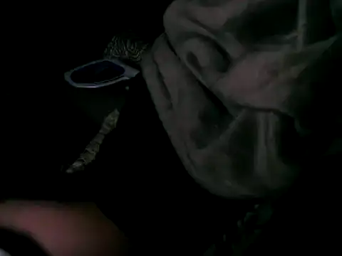 Snapshot of WHITEDAROSE chatting on 03-12-25, 07:57 WHITEDAROSE online show from 03-12-25, 07:57