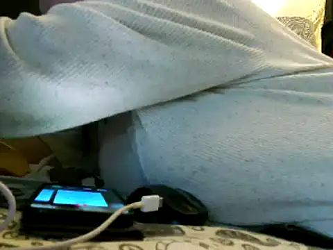 Snapshot of WHITEDAROSE chatting on 03-17-25, 04:01 WHITEDAROSE online show from 03-17-25, 04:01