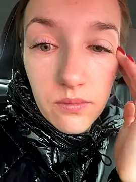 KateRedgar online show from 11-06-25, 07:20