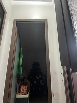 Snapshot of tanyagrey chatting on 12-18-25, 06:52 tanyagrey online show from 12-18-25, 06:52