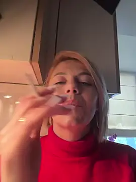 Snapshot of tanyagrey chatting on 12-20-25, 12:12 tanyagrey online show from 12-20-25, 12:12