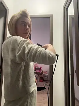 Snapshot of tanyagrey chatting on 01-10-26, 08:05 tanyagrey online show from 01-10-26, 08:05