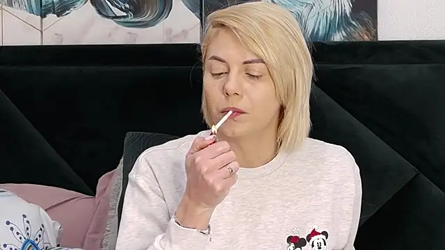 Snapshot of tanyagrey chatting on 02-09-26, 06:39 tanyagrey online show from 02-09-26, 06:39