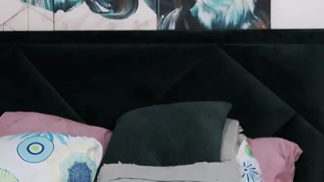 Snapshot of tanyagrey chatting on 02-24-26, 06:44 tanyagrey online show from 02-24-26, 06:44