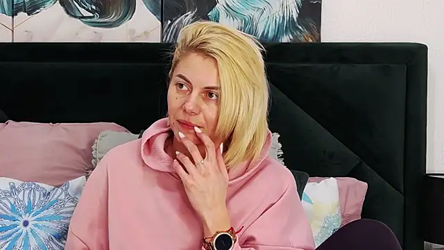 Snapshot of tanyagrey chatting on 02-28-26, 02:07 tanyagrey online show from 02-28-26, 02:07