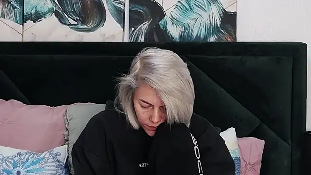 Snapshot of tanyagrey chatting on 03-02-26, 07:15 tanyagrey online show from 03-02-26, 07:15