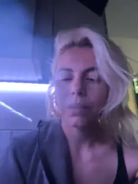 tanyagrey online show from 05-13-26, 06:33