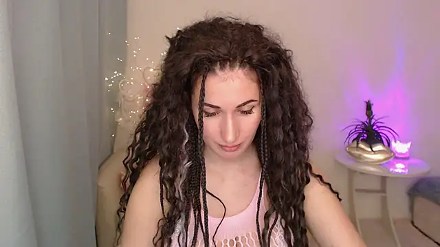 Snapshot of MaryMalory11 chatting on 02-14-25, 08:26 MaryMalory11 online show from 02-14-25, 08:26