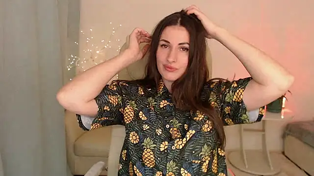 Snapshot of MaryMalory11 chatting on 02-26-25, 02:46 MaryMalory11 online show from 02-26-25, 02:46