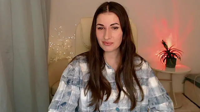 Snapshot of MaryMalory11 chatting on 03-05-25, 03:18 MaryMalory11 online show from 03-05-25, 03:18