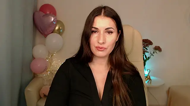 Snapshot of MaryMalory11 chatting on 10-15-25, 04:40 MaryMalory11 online show from 10-15-25, 04:40