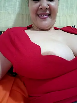 Snapshot of lamorbosa37 chatting on 12-18-24, 05:00 lamorbosa37 online show from 12-18-24, 05:00