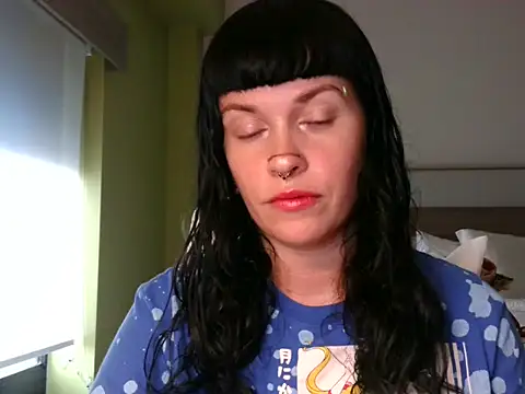 Snapshot of Marcelinegoddess chatting on 12-17-24, 12:54 Marcelinegoddess online show from 12-17-24, 12:54