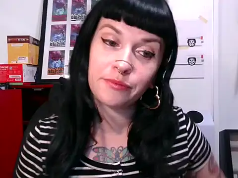Snapshot of Marcelinegoddess chatting on 01-07-25, 03:35 Marcelinegoddess online show from 01-07-25, 03:35