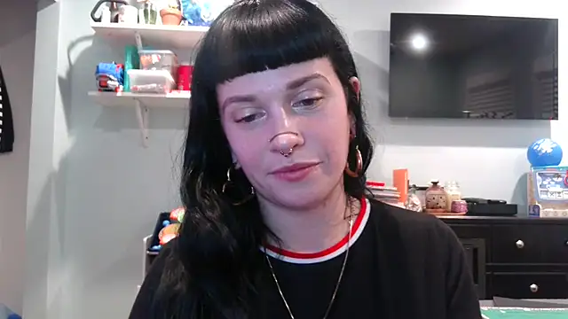 Snapshot of Marcelinegoddess chatting on 01-30-25, 03:55 Marcelinegoddess online show from 01-30-25, 03:55
