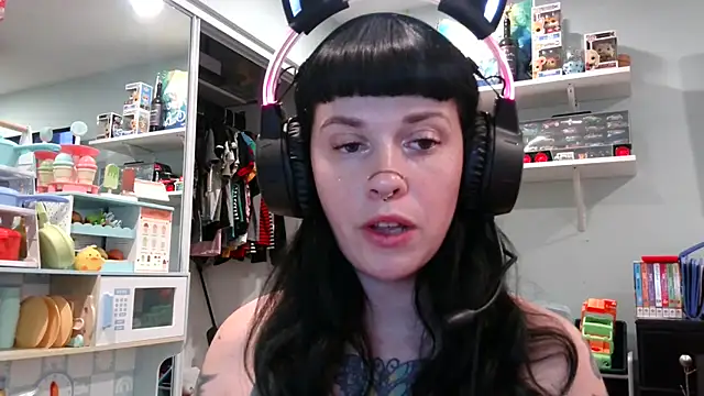 Snapshot of Marcelinegoddess chatting on 02-12-25, 04:12 Marcelinegoddess online show from 02-12-25, 04:12