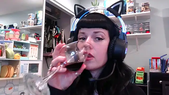 Snapshot of Marcelinegoddess chatting on 02-14-25, 06:34 Marcelinegoddess online show from 02-14-25, 06:34