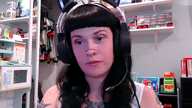 Snapshot of Marcelinegoddess chatting on 03-01-25, 03:10 Marcelinegoddess online show from 03-01-25, 03:10