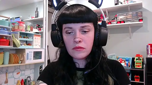 Snapshot of Marcelinegoddess chatting on 03-04-25, 03:44 Marcelinegoddess online show from 03-04-25, 03:44