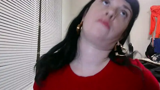 Snapshot of Marcelinegoddess chatting on 03-08-25, 02:45 Marcelinegoddess online show from 03-08-25, 02:45
