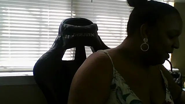 Badgirlbrittt online show from 09-25-25, 04:43