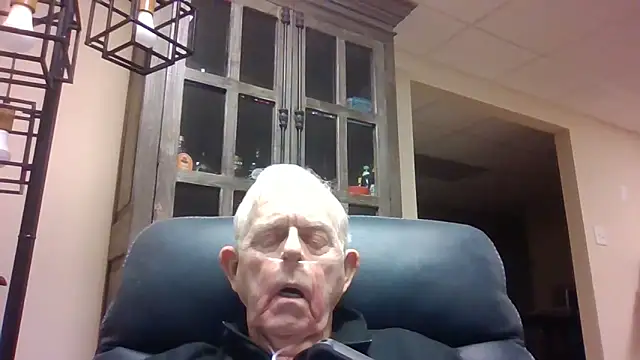 Snapshot of bootlegmanz chatting on 05-03-26, 06:03 bootlegmanz online show from 05-03-26, 06:03
